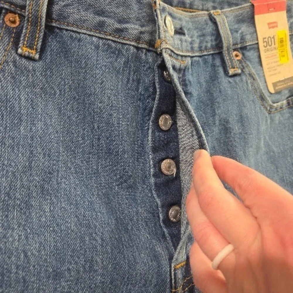 Levis 501 Jeans Men 36x34 Blue Denim Straight Leg Hidden Button Fly Original Fit